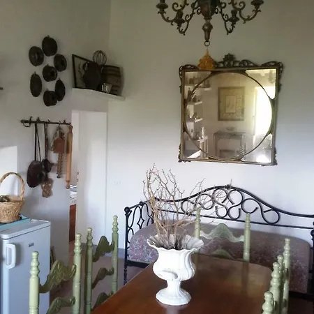 Abbastanza Elegante Apartment